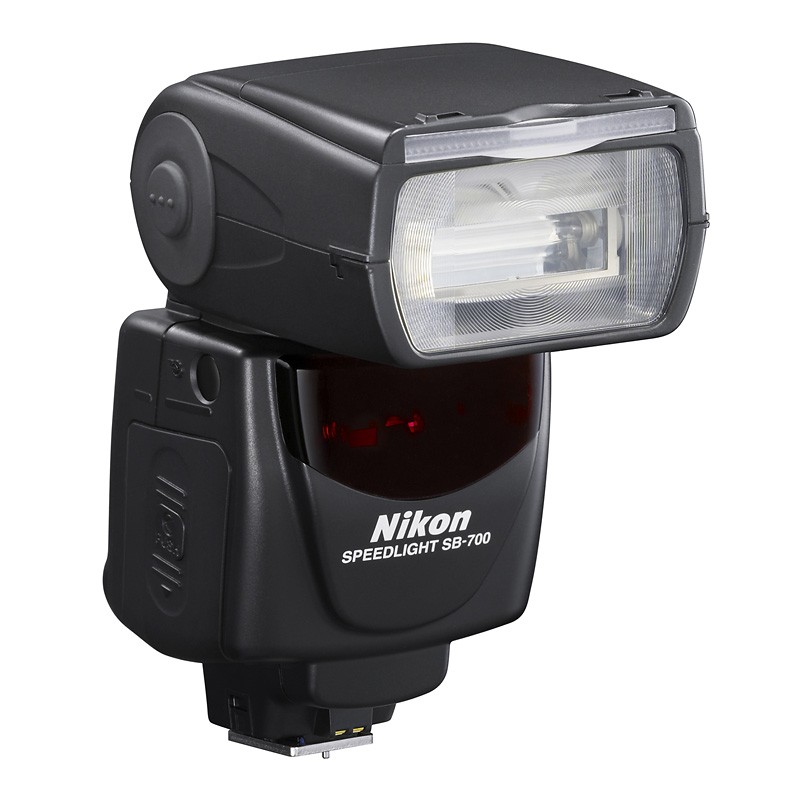 NIKON FLASH SB 700 Garanti 3 ans