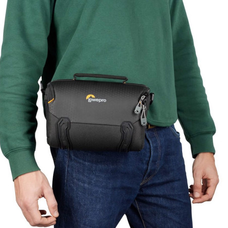 LOWEPRO Sac d'épaule Adventura SH 140 III Noir