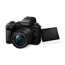 PANASONIC Hybride LUMIX G9 II Noir + Objectif G Vario 12-60mm f/3.5-5.6 ASPH Power OIS Garanti 3 ans + Sac et Carte SD 4 Go