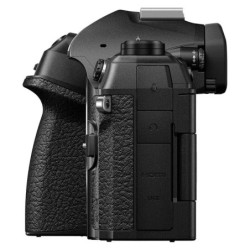 OM SYSTEM OM-1 II + Objectif 12-100 Garanti 3 ans