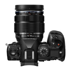 OM SYSTEM OM-1 II + Objectif 12-40 + 40-150 Garanti 3 ans