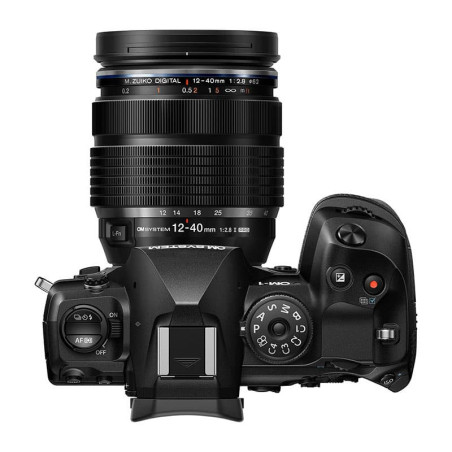 OM SYSTEM OM-1 II + Objectif 12-40 + 40-150 Garanti 3 ans