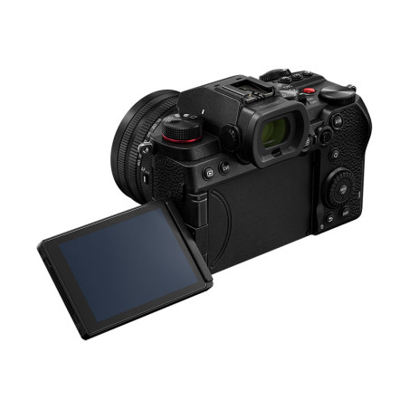 PANASONIC Lumix S5D + Objectif 18-40mm f/4.5-6.3 Garanti 3 ans