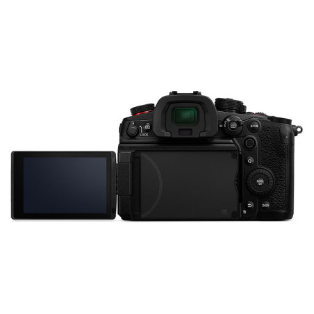 PANASONIC Hybride LUMIX GH7 Noir + Objectif 12mm f/1.4 Garanti 3 ans