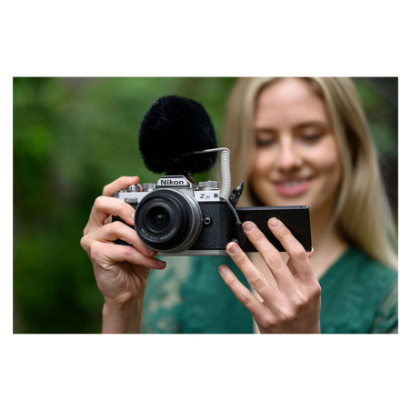 NIKON Z fc Nu Garanti 3 ans + Sac + Carte SD 8 Go
