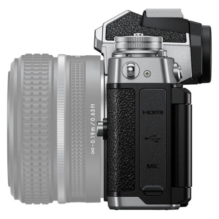 NIKON Hybride Z fc + Objectif Z 16-50 Silver Garanti 3 ans + Adaptateur FTZ II
