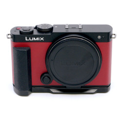 Occasion PANASONIC Lumix S9 Nu Rouge + Smallrig Poignée