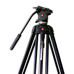 Occasion MANFROTTO Trépied 547B +ROTULE 701HDV + COLONNE CENTRALE BOL