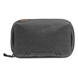 PEAK DESIGN Tech Pouch v2 - charcoal BTP-CH-3
