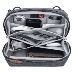 PEAK DESIGN Tech Pouch v2 - charcoal BTP-CH-3