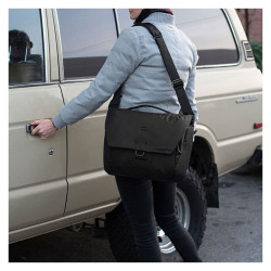 PEAK DESIGN Everyday messenger 13L v3 - black BEDM-13-BK-3