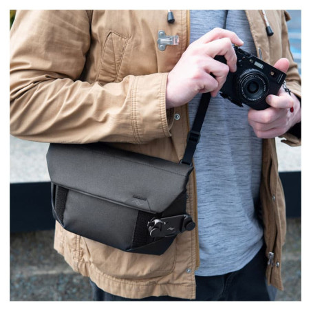 PEAK DESIGN Field Pouch v2 - black BP-BK-3