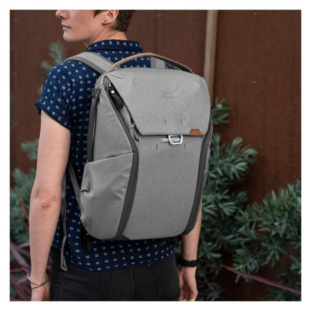 PEAK DESIGN Everyday backpack 20L v3 - ash BEDB-20-AS-3