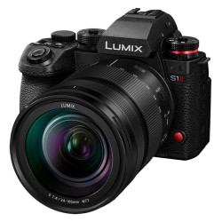 PANASONIC LUMIX S1 II + 24-105 Garanti 3 ans
