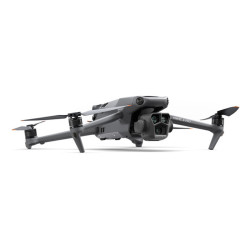 Occasion DJI Drone Mavic 3 Pro Fly More Combo avec DJI RC + 3 BATTERIES