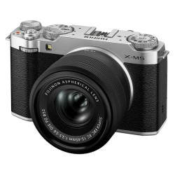 FUJIFILM X-M5 Silver + XC 15-45mm f/3.5-5.6 Garanti 3 ans