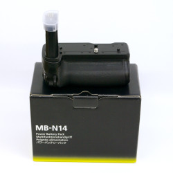 Occasion NIKON GRIP MB-N 14  POUR Z5II Z6II Z6III Z7II