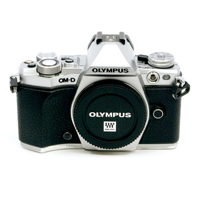 Occasion OLYMPUS  OM-D E-M5 MARK II SILVER