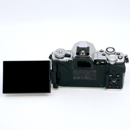 Occasion OLYMPUS  OM-D E-M5 MARK II SILVER