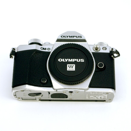 Occasion OLYMPUS  OM-D E-M5 MARK II SILVER