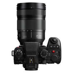 PANASONIC LUMIX S1 IIE + Objectif S 24-105mm f/4 Macro OIS + S 26mm f/8 Pancake Garanti 3 ans