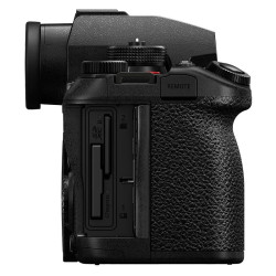 PANASONIC LUMIX S1 II + Objectif S 24-105mm f/4 Macro OIS + S 26mm f/8 Pancake Garanti 3 ans