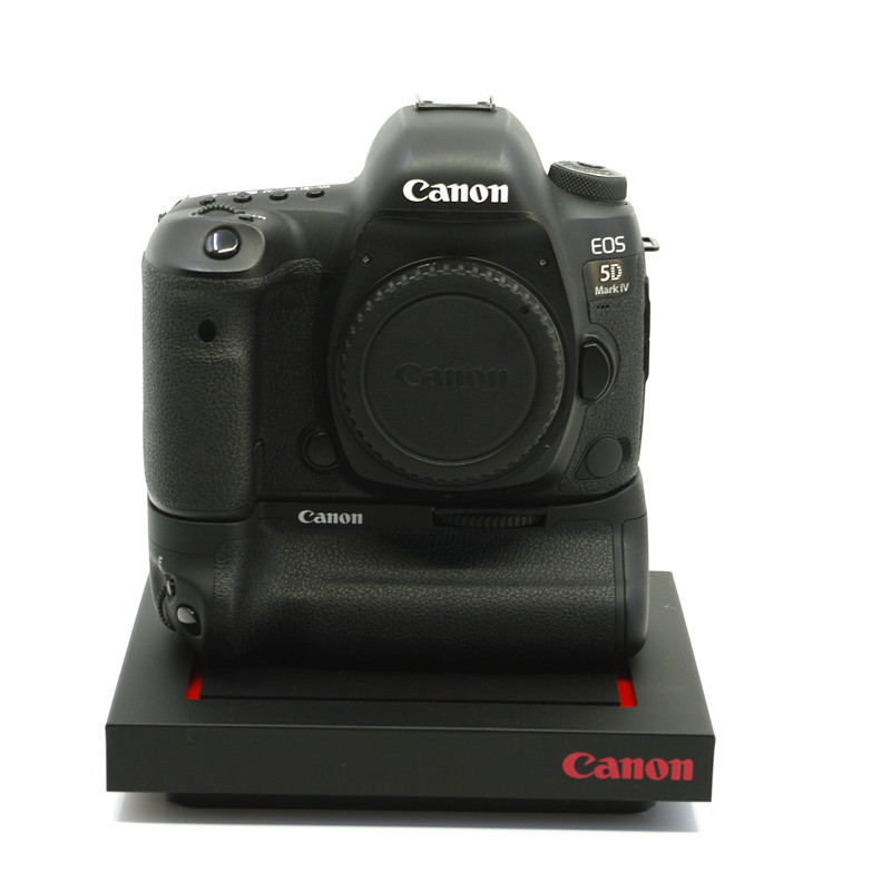 Occasion CANON EOS 5D MARK IV + GRIP BG-E20