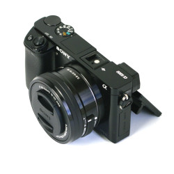 Occasion SONY ALPHA 6000 + Objectif 16-50mm PZ f/3-5.5-6