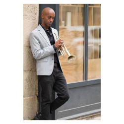 SIGMA Objectif 200mm f/2 DG OS SPORT compatible avec Sony FE Garanti 3 ans