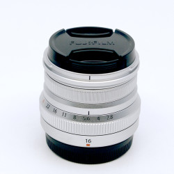 Occasion FUJIFILM XF 16mm f/2.8 R WR SILVER
