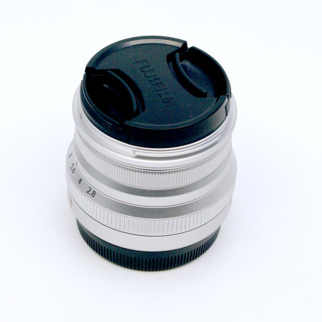 Occasion FUJIFILM XF 16mm f/2.8 R WR SILVER