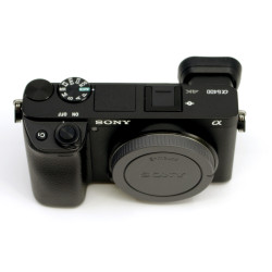 Occasion SONY ALPHA 6400 + PZ 16-50mm f3.5-5.6 OSS
