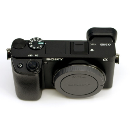 Occasion SONY ALPHA 6400 + PZ 16-50mm f3.5-5.6 OSS