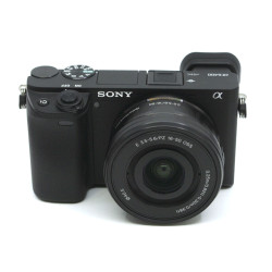 Occasion SONY ALPHA 6400 + PZ 16-50mm f3.5-5.6 OSS