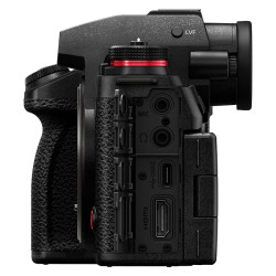 PANASONIC Lumix S1R II + 24-105 f/4 OIS Garanti 3 ans