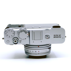 Occasion FUJIFILM X-E5 SILVER + XF 23mm f/2.8 R WR Reconditionné