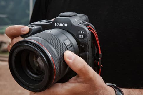 You are currently viewing Canon EOS R3