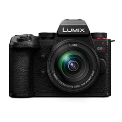 Panasonic G9 II + 12-60 f/3.5-5.6 G Vario