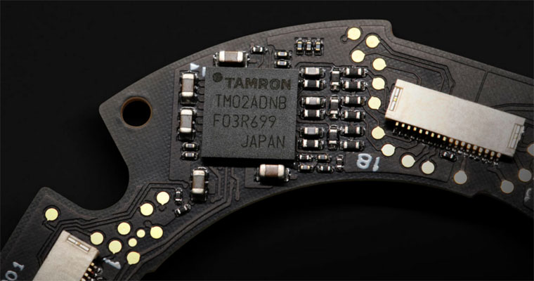 L'objectif Tamron 150-500 comprend deux microprocesseurs