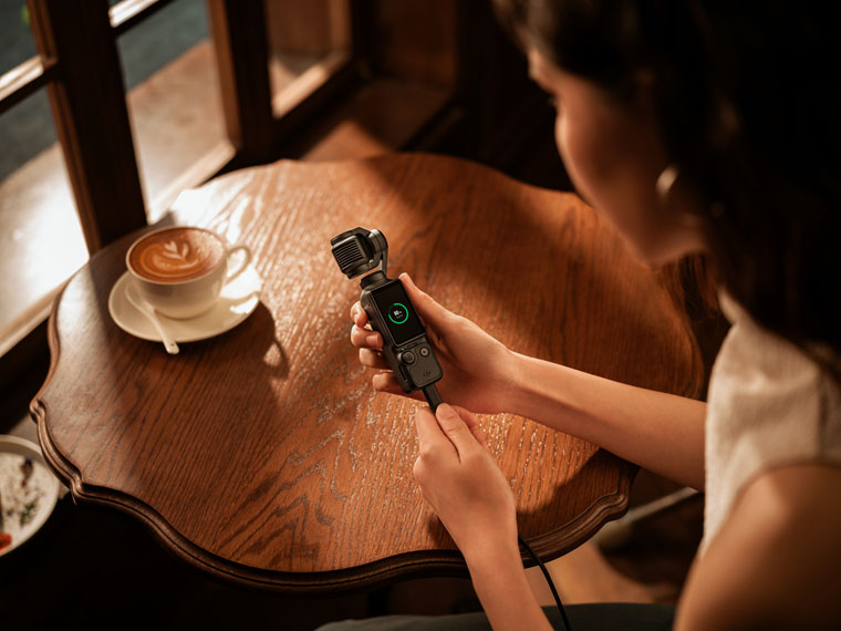 DJI Osmo Pocket 3 est à chargement rapide